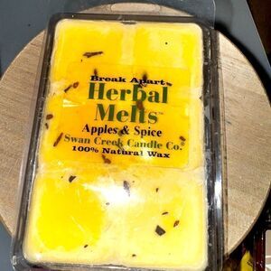 HERBEL MELTS BRAND WAX BAR "APPLES SPICE"